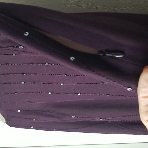 100% Silk Skirt Embellished w/ Embroidery & Scattered Sequins;Grape,Sz 6P - Picture 3 of 6